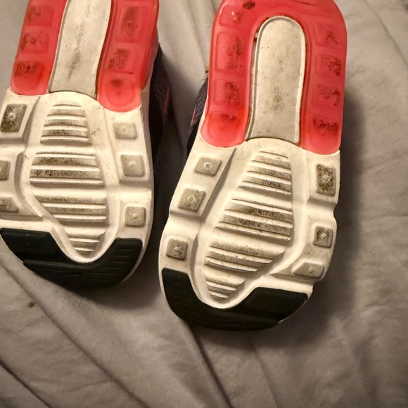 Toddler Nike 270s - Picture 5 of 5